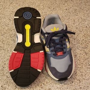 Adidas SIZE 6 (US) Mens Athletic Shoes